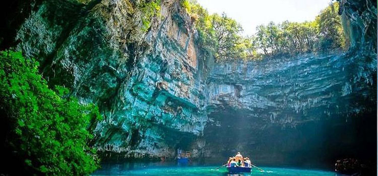 Discover Phong Nha Cave