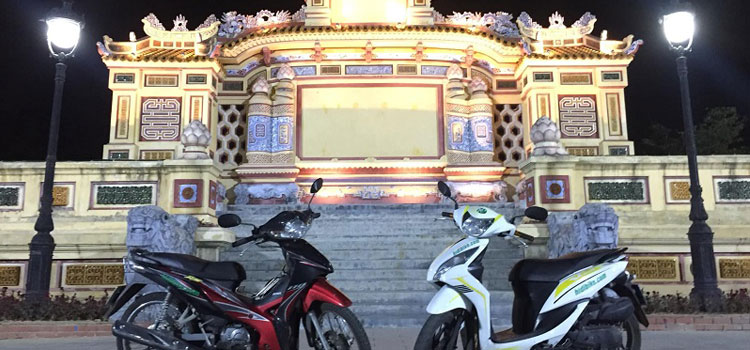 Explore Hue by motorbike